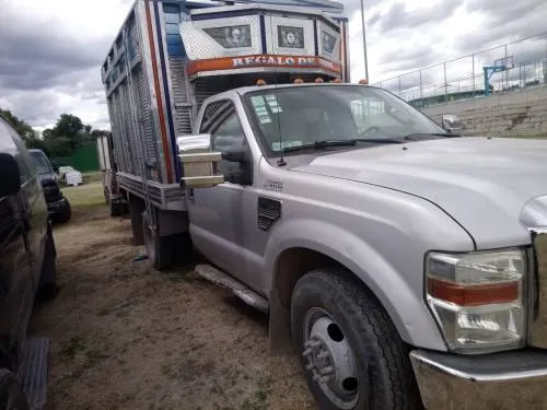 Sedena y SSP aseguran vehículos utilizados para robo de combustible
