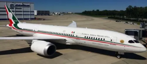 El avión y los cachitos de Andrés Manuel
