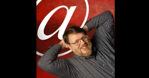 Este domingo falleció Raymond Tomlinson, el creador del correo electrónico