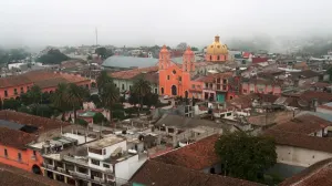 Acusan a edil de Tlatlauquitepec de lucrar con predio público