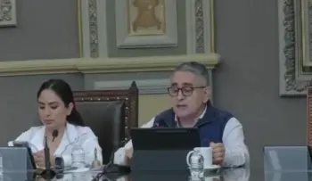 Cinco diputados locales renuevan licencia y evitan que suplentes asuman el cargo