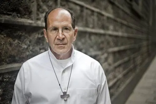 Postulan a Nobel de la Paz 2017 al sacerdote Solalinde