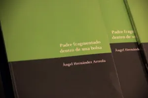 “Padre fragmentado dentro de una bolsa”, de Ángel Hernández, se presentó en Galería del Palacio