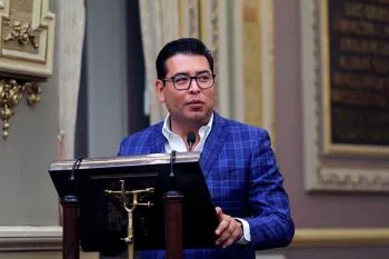 Presentan en el Congreso de Puebla iniciativa para sancionar a quien cause lesiones a una mujer con ácido
