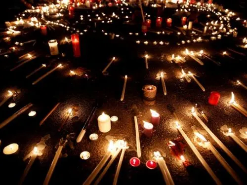 Ministro griego renuncia tras tragedia por incendios forestales