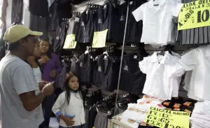 Entrega de uniformes no tiene tintes electorales