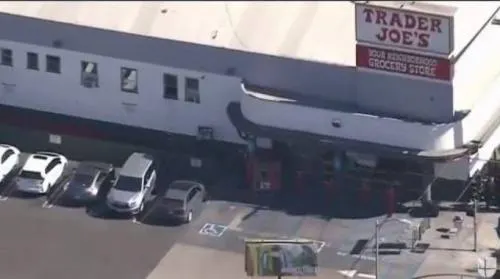Reportan toma de rehenes en supermercado de California, EU