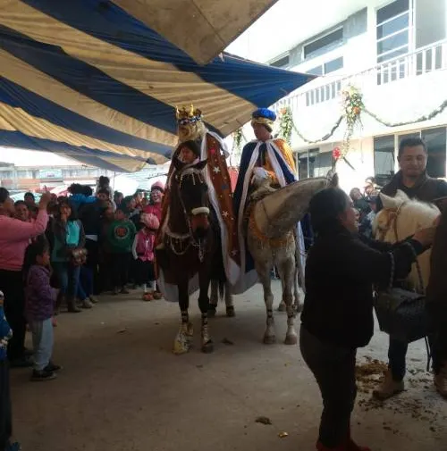 Más de 3 mil juguetes entregó la Alianza 15 de Septiembre en la Central de Abasto