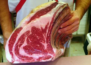 Fábrica china empezará producción masiva de carne clonada