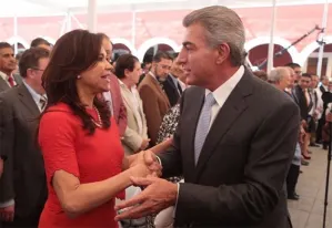 Se reúnen Tony y Blanca