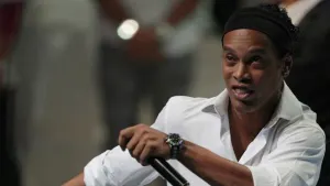 Debut de Ronaldinho podría ser contra el Puebla