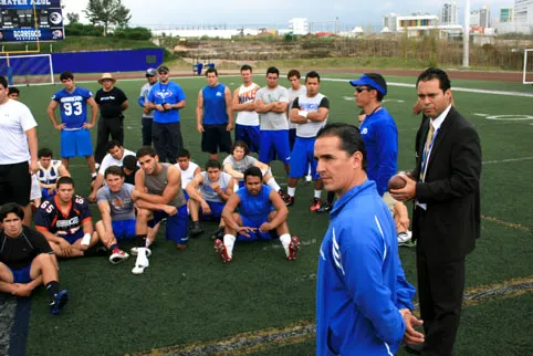 Reciben sorpresiva y grata visita Borregos Campus Puebla
