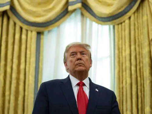 Juez ordena a Trump reactivar el programa DACA y evitar deportaciones