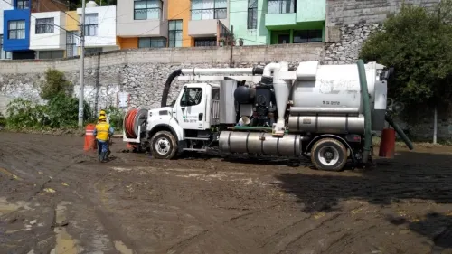 Vecinos de La Hacienda piden aportación económica por inundación