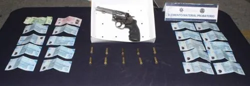 Detiene Policía municipal de Puebla a cuatro hombres por compra y venta ilegal de Gas LP