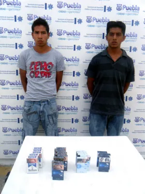 Ladrones asaltan Oxxo e intentan darse a la fuga, capturan a dos