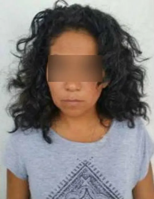 Policía estatal aseguro a mujer en posesión de dosis de LSD