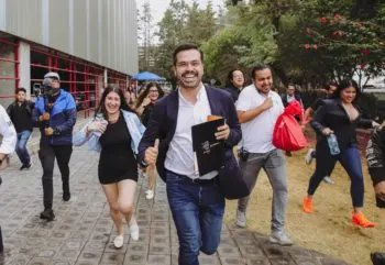 En Puebla, Máynez presume 2do lugar con preferencia de voto tras campaña en universidades