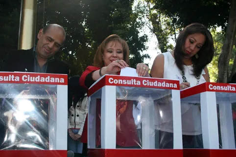 Regidores del PRI inician consulta sobre administración municipal