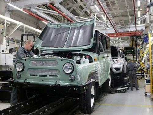 Rusia planea fabricar automóviles en México