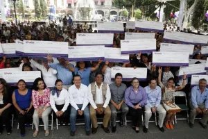 Ayuntamiento entrega recursos para obras en juntas auxiliares