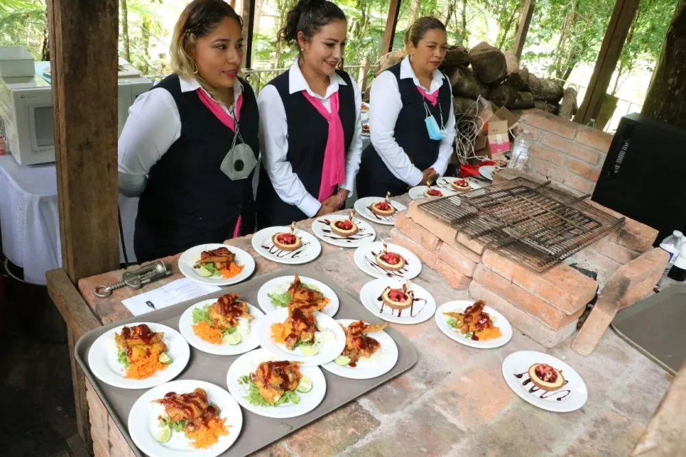 Estudiantes gastronomía