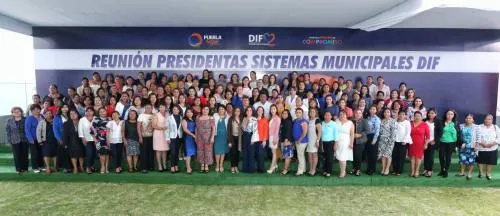 Dinorah López de Gali se reúne con presidentas y directores de Sistemas Municipales DIF