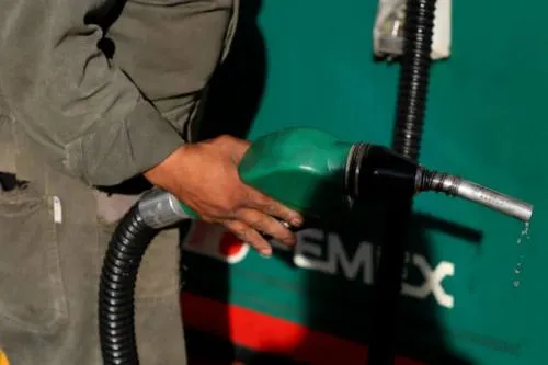 Hacienda modifica estimulo para la gasolina magna