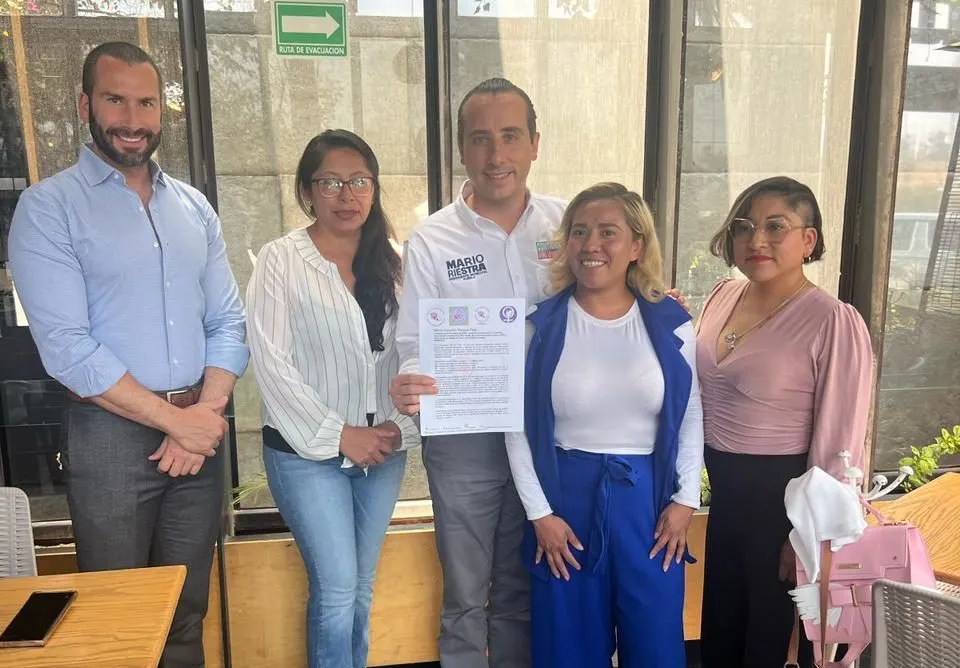 Mario Riestra se compromete con el Frente Poblano de Mujeres contra Deudores Alimentarios