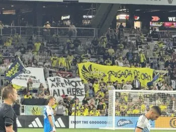 Barra de Nashville protesta en partidos de la MLS por redadas contra inmigrantes