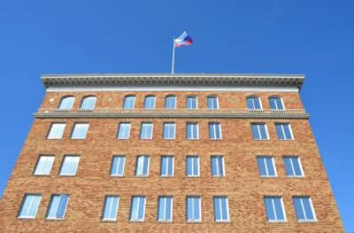 EU ordena cierre de consulado de Rusia en San Francisco