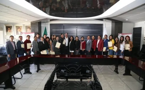 Entrega SEP definitividades a 20 docentes de las secciones 23 y 51