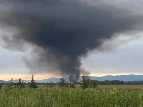 Arde toma clandestina en ducto de Pemex en Hidalgo