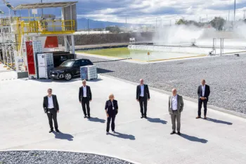 Miembros del Consejo de AUDI AG visitan la planta de San José Chiapa