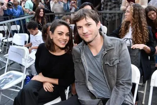 Ashton Kutcher atropella con su coche a un joven