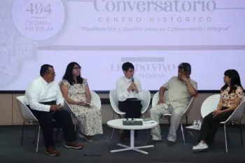Analiza Gobierno municipal, mediante conversatorio, retos y oportunidades del Centro Histórico de Puebla