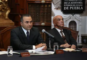 ASE presenta libro en la Biblioteca Palafoxiana
