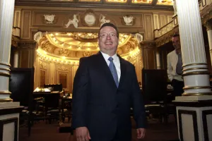 Eukid Castañón obtiene candidatura plurinominal en cuarta circunscripción