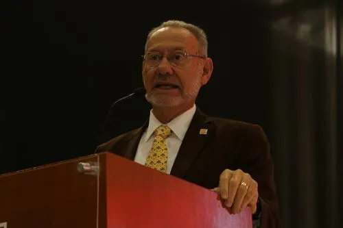 Presenta IBERO Puebla su ideología educativa a preparatorias del país