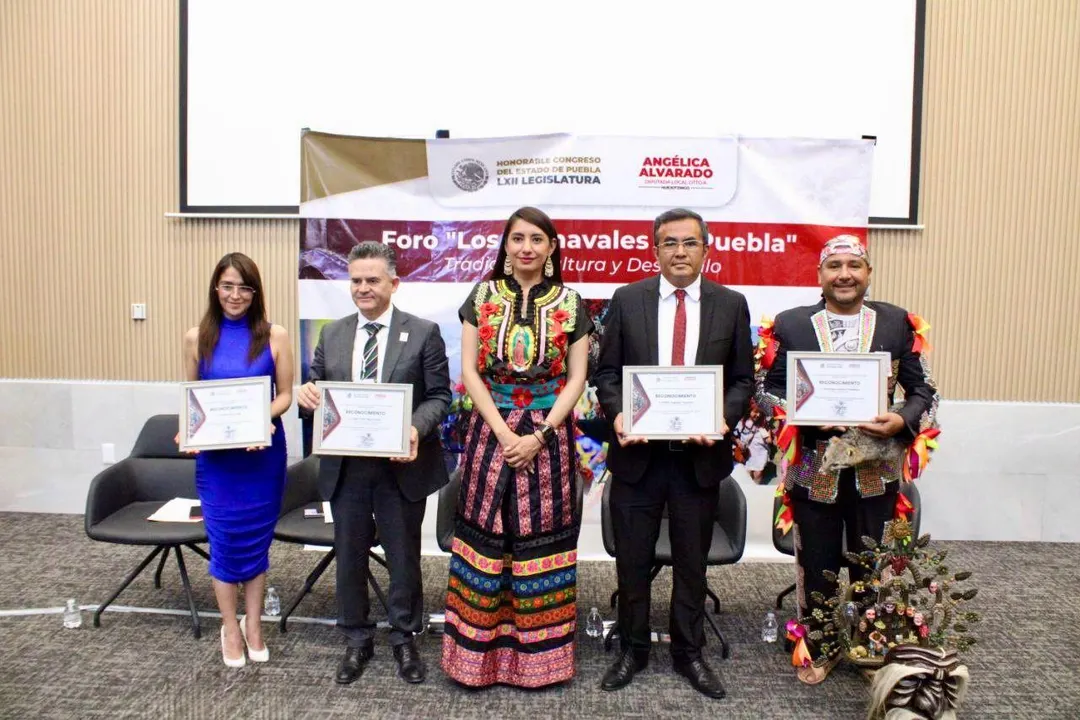 Angélica Alvarado lleva a cabo el foro “Carnavales de Puebla: Tradición, Cultura y Desarrollo”