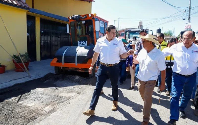 construccion-carretera-izucar-los-limones