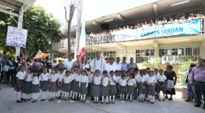 En Izúcar, Moreno Valle entrega apoyos educativos