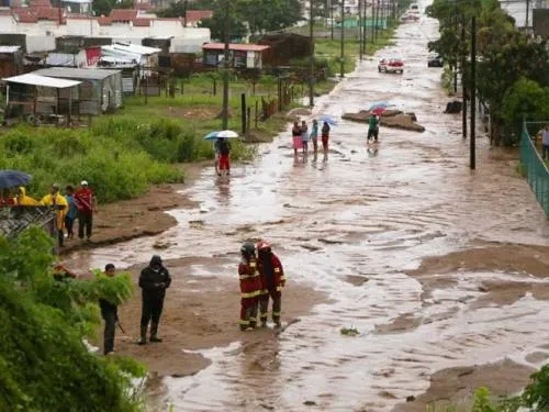 Carga tu paraguas, porque se esperan lluvias hoy