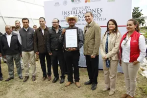 Sale primera cosecha de jitomate de Chiautzingo rumbo a Cancún