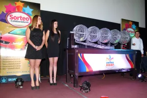 Realizó BUAP Sorteo de Colaboradores