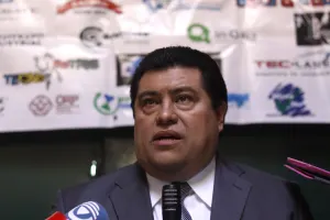 MFN a favor de parquímetros; propone que tarifa no rebase 5 pesos