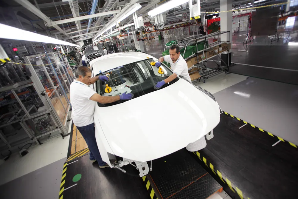 Llaman a revisar frenos en modelos VW hechos en Puebla
