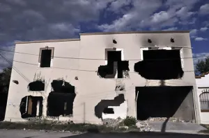 Por “mala imagen” demolerán casas dañadas durante balacera en Chihuahua