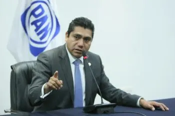 Jorge Luis Preciado renuncia al PAN; revela que Xochitl Galvez será la candidata de la oposición