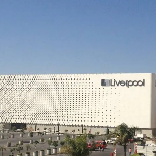 VIDEO: Hombres armados irrumpieron a la Joyería de Liverpool y se llevaron alhajas y relojes